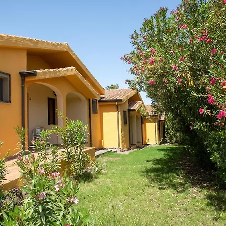 مزرعة للإقامة Santa Lucia Tratalias