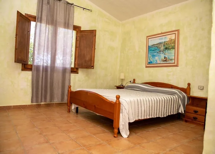 Santa Lucia Фермерский дом *